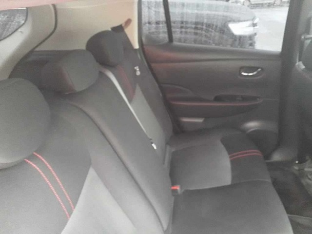 Nissan LEAF 2019 7982839-11