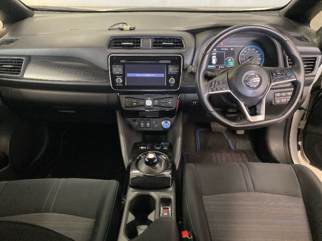 Nissan LEAF 2019 7982840-3