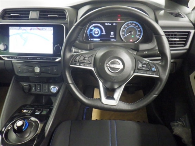 Nissan LEAF 2022 7982842-5