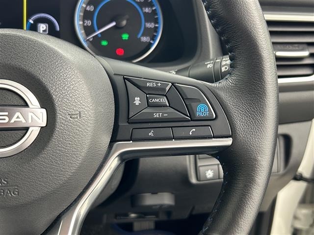 Nissan LEAF 2022 7982847-3