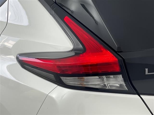 Nissan LEAF 2022 7982848-5