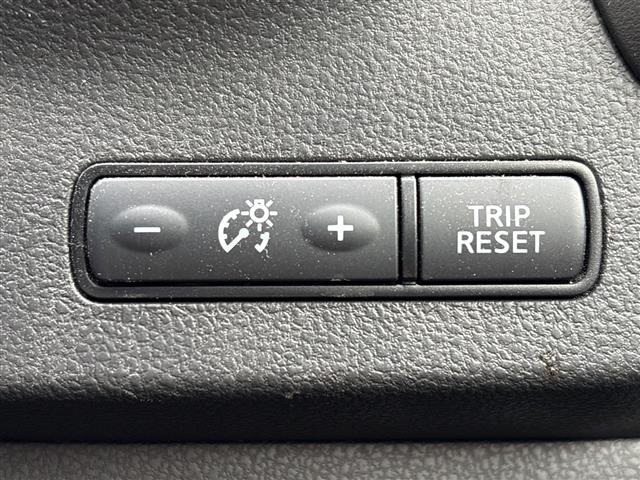 Nissan LEAF 2017 7982855-11