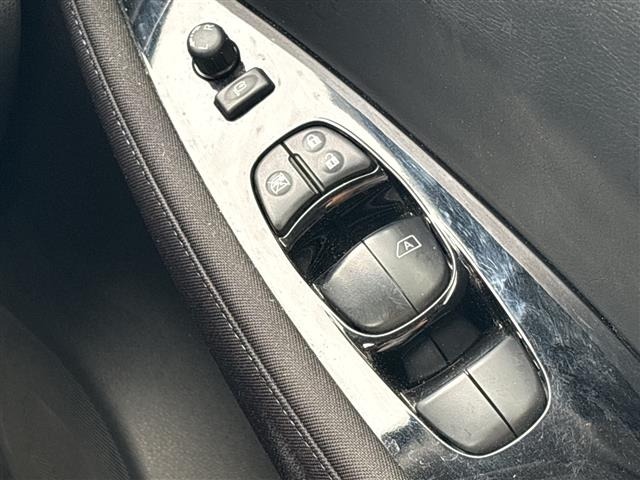 Nissan LEAF 2017 7982855-22
