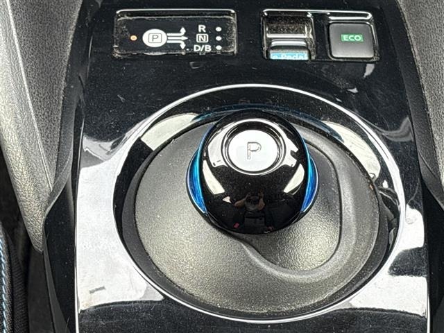 Nissan LEAF 2017 7982855-7