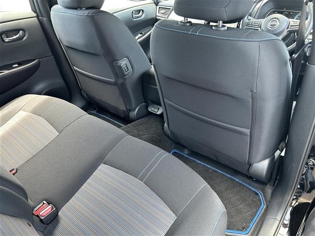 Nissan LEAF 2021 7982856-11