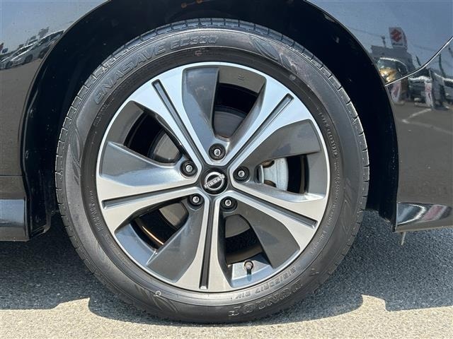 Nissan LEAF 2021 7982856-6