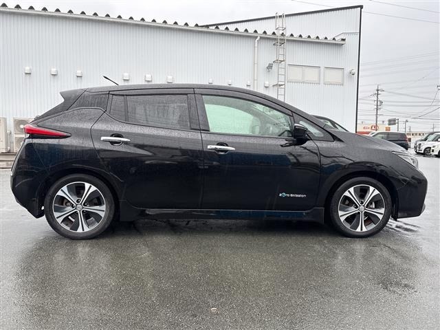 Nissan LEAF 2018 7982863-11