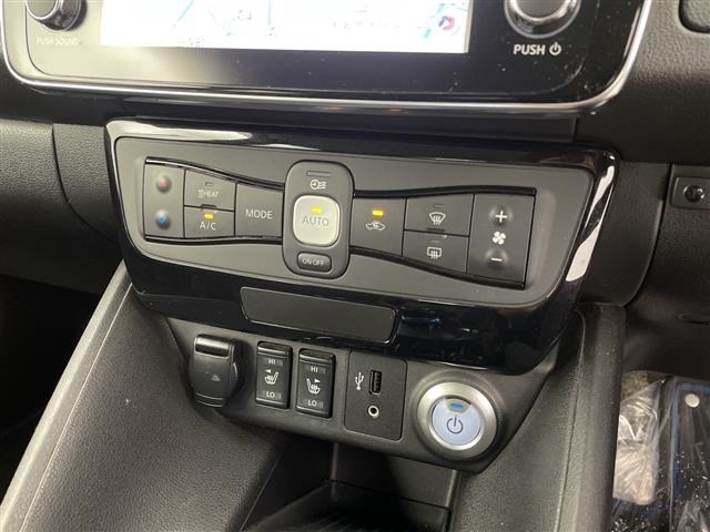 Nissan LEAF 2019 7982864-8