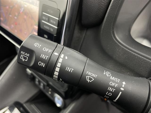 Nissan LEAF 2019 7982864-9