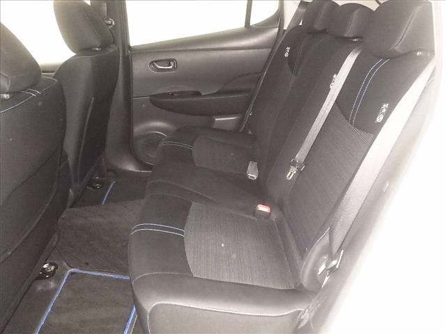 Nissan LEAF 2018 7982908-7