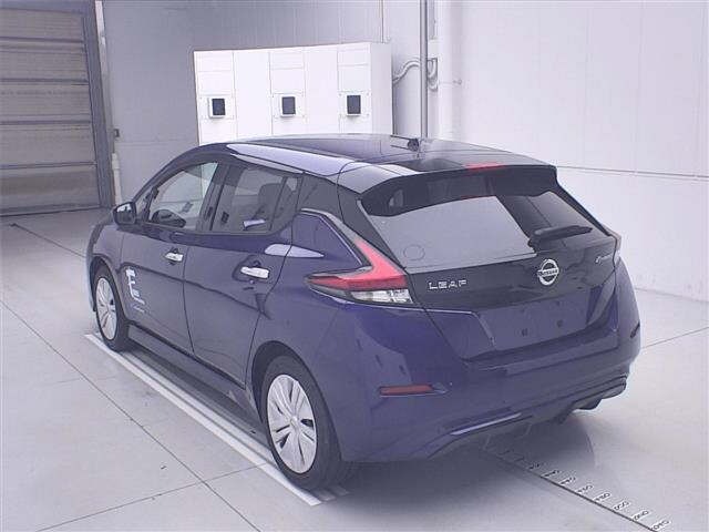 Nissan LEAF 2018 7982909-1