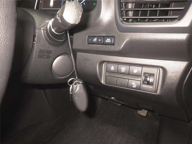 Nissan LEAF 2018 7982909-8