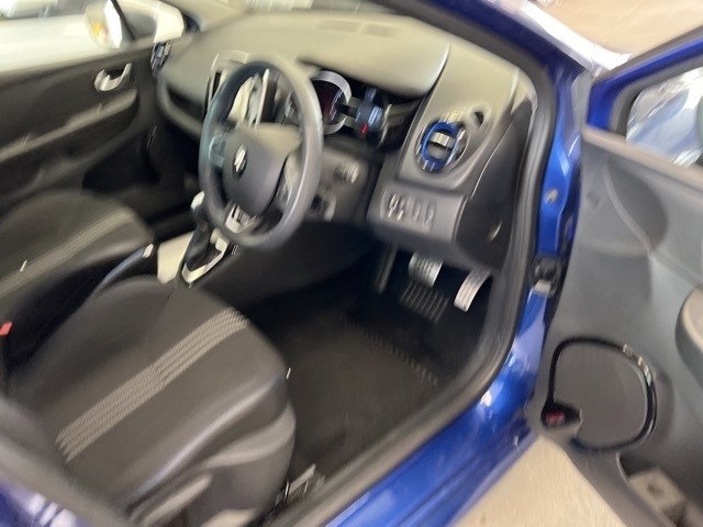 Renault LUTECIA 2018 7969447-4