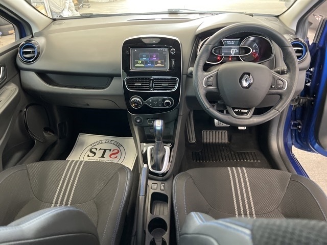 Renault LUTECIA 2018 7969447-5