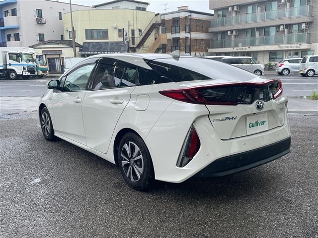 Toyota PRIUS PHV 2018 7981729-17