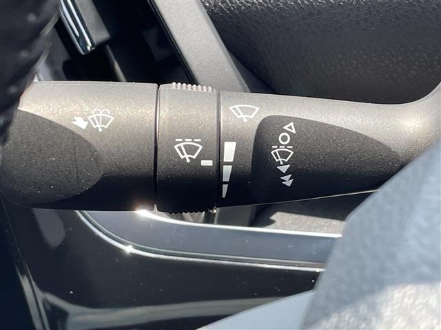 Toyota PRIUS PHV 2017 7981730-1