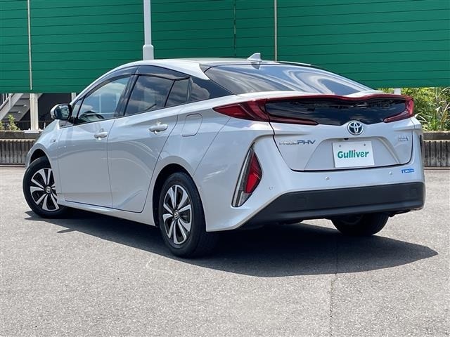 Toyota PRIUS PHV 2017 7981730-13