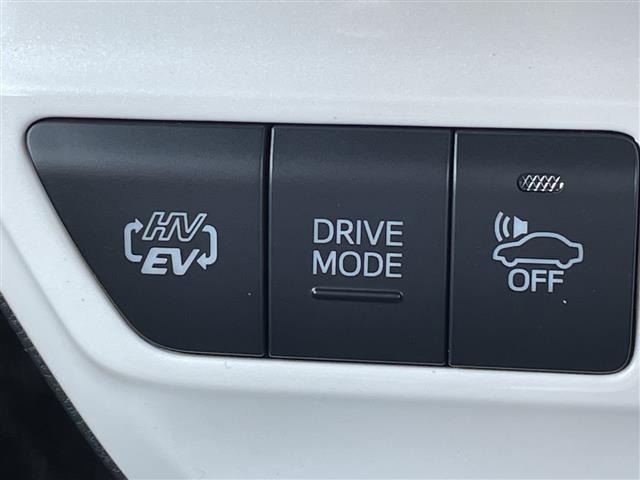 Toyota PRIUS PHV 2017 7981730-2