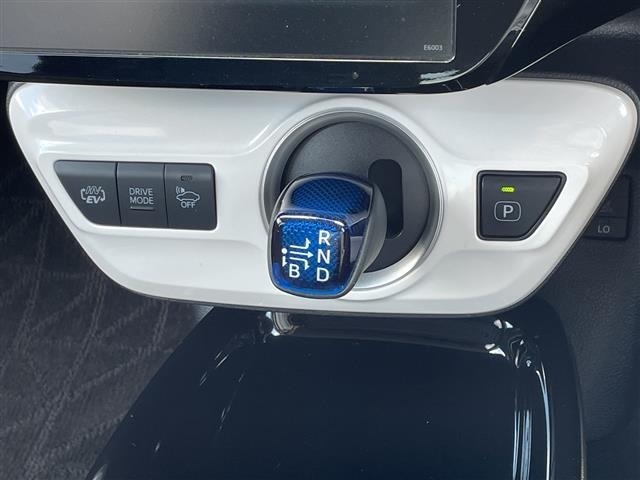Toyota PRIUS PHV 2017 7981730-22