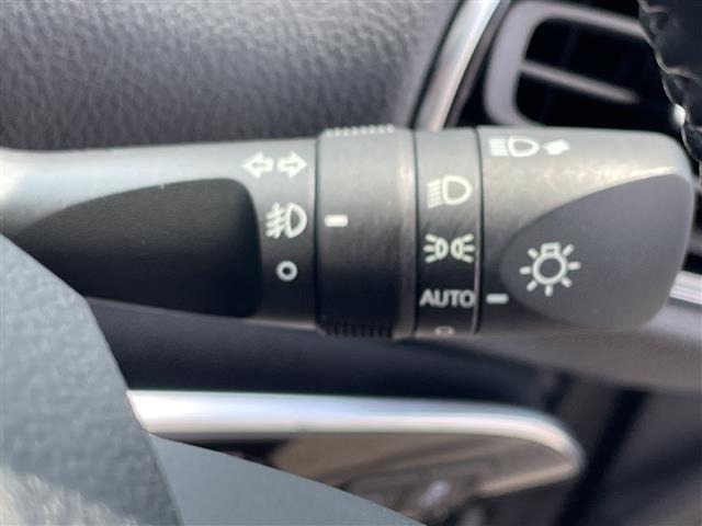 Toyota PRIUS PHV 2017 7981730-8