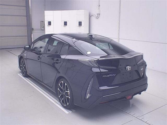 Toyota PRIUS PHV 2019 7981746-1