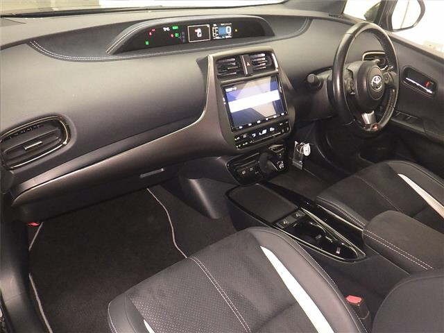 Toyota PRIUS PHV 2019 7981746-4