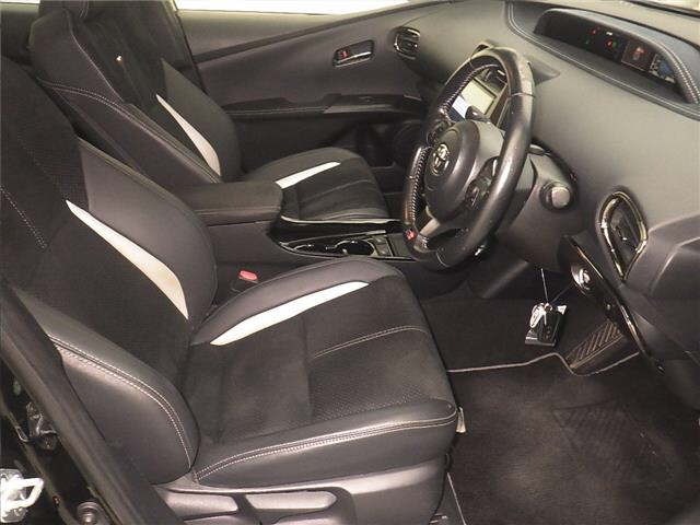 Toyota PRIUS PHV 2019 7981746-5