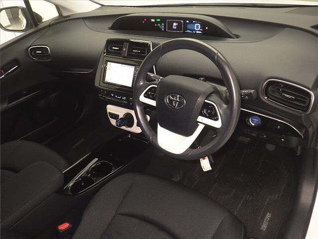 Toyota PRIUS PHV 2017 7981747-3