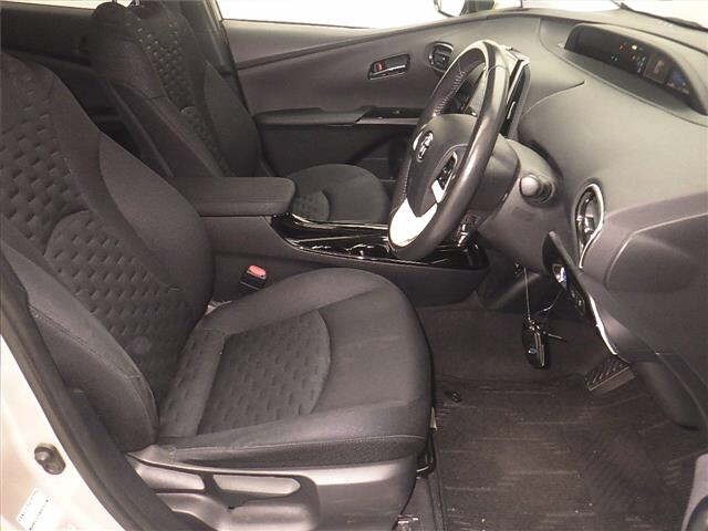 Toyota PRIUS PHV 2017 7981748-5