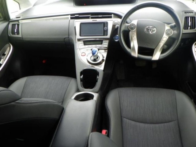 Toyota PRIUS PHV 2014 7981755-3