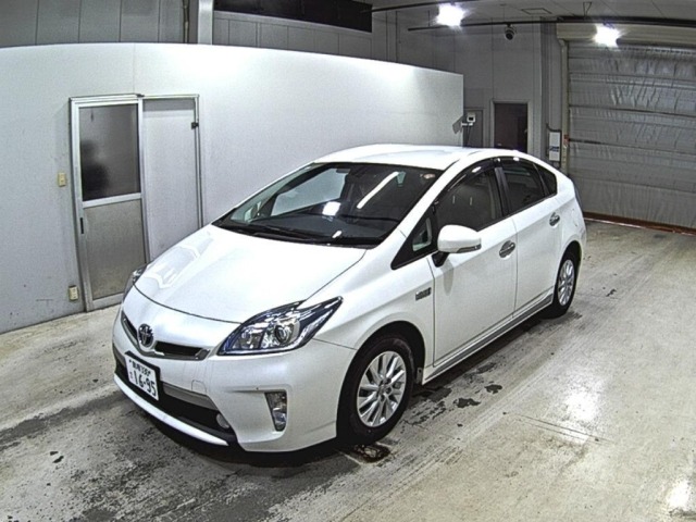 Toyota PRIUS PHV 2014 7981755-4