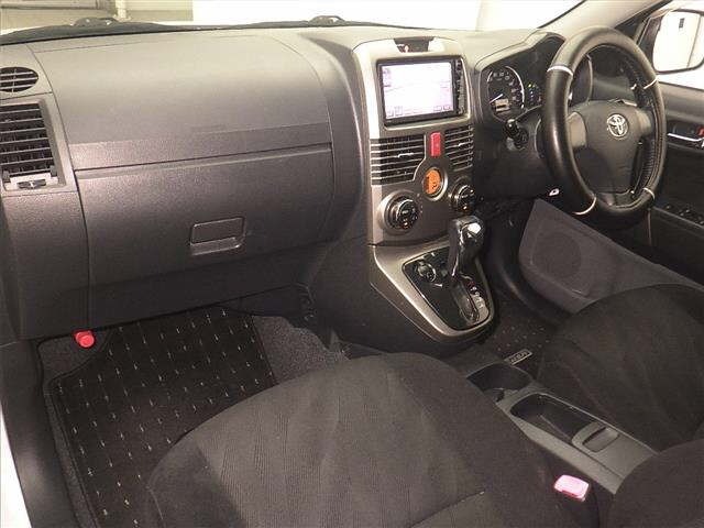Toyota RUSH 2016 7982320-4