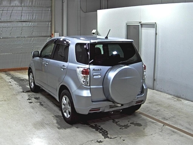 Toyota RUSH 2015 7982328-1