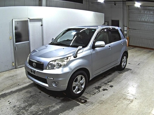 Toyota RUSH 2015 7982328-4
