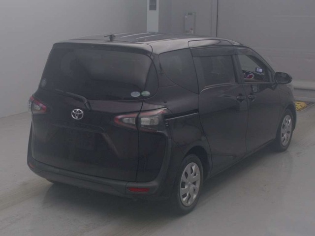 Toyota SIENTA 2017 7972935-1