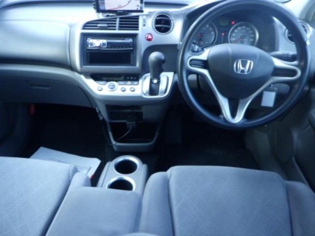 Honda STREAM 2009 7983579-3