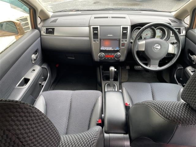 Nissan TIIDA 2009 7982498-3