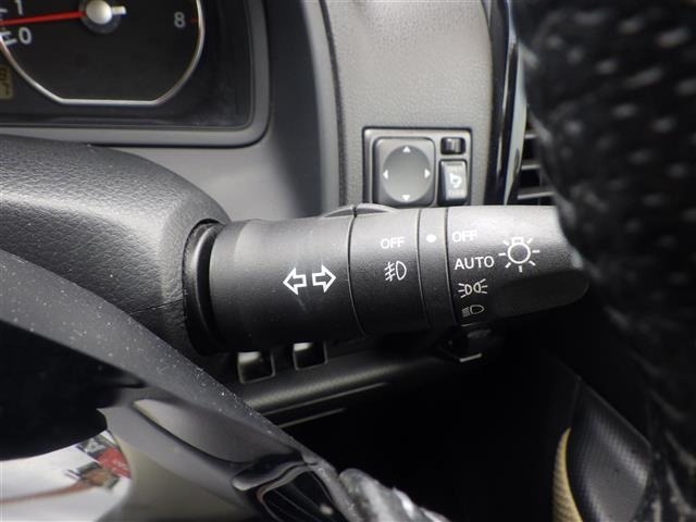 Nissan Wingroad 2010 7971944-11