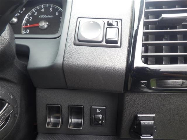 Nissan Wingroad 2010 7971944-3