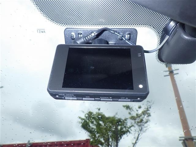 Nissan Wingroad 2010 7971944-5