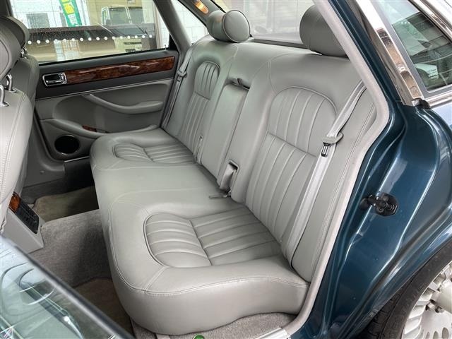 Jaguar XJ SERIES 1995 7981846-1