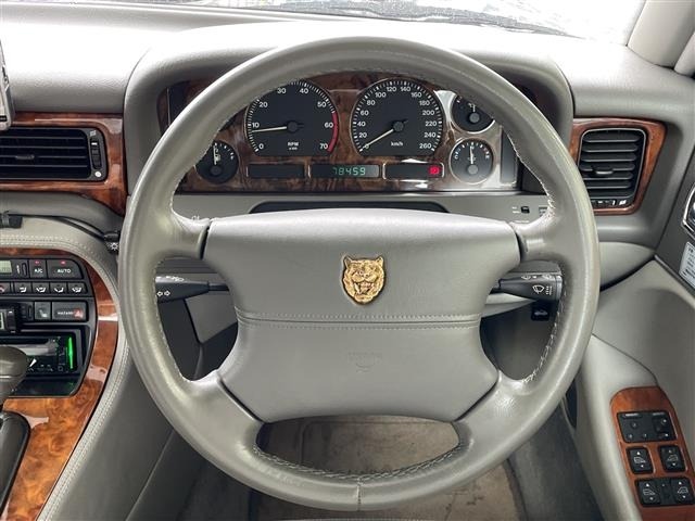 Jaguar XJ SERIES 1995 7981846-7