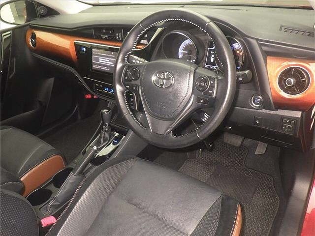 Toyota AURIS 2015 7988911-3