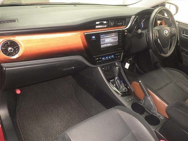 Toyota AURIS 2015 7988911-4