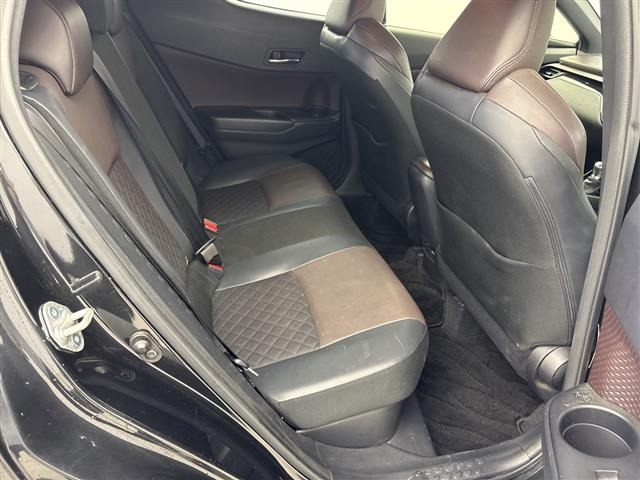Toyota C-HR 2017 7987249-13