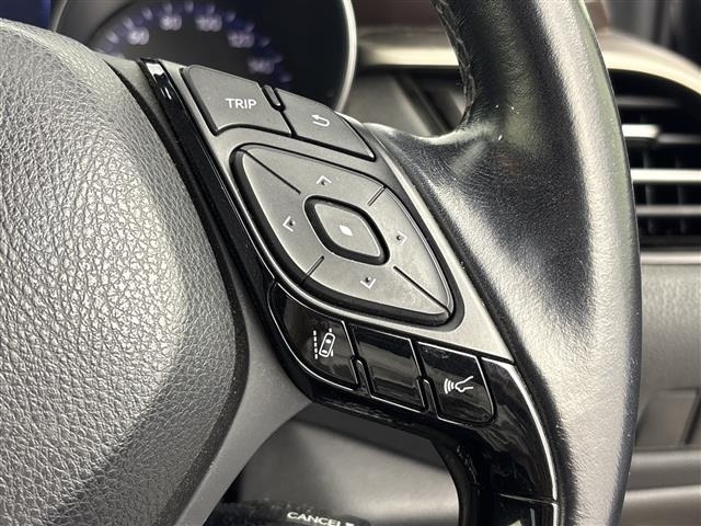 Toyota C-HR 2017 7987249-5