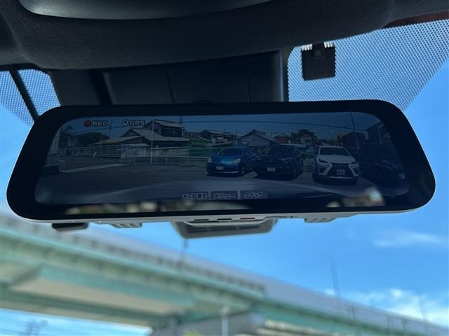 Toyota C-HR 2017 7987318-20