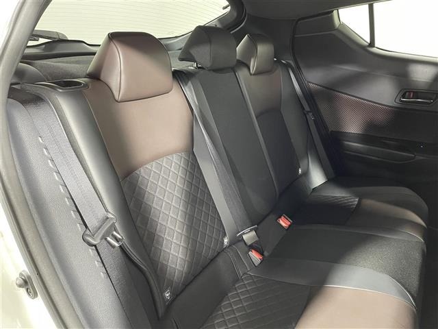 Toyota C-HR 2019 7987325-8