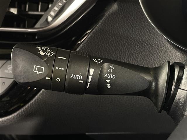 Toyota C-HR 2017 7987344-20