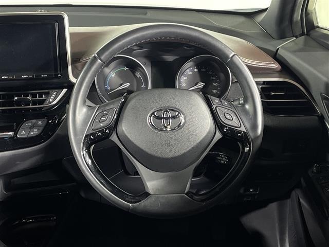 Toyota C-HR 2017 7987344-6